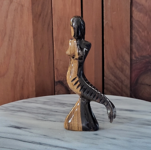 Elegant Wooden Mermaid Sculpture - Picture 6 of 11